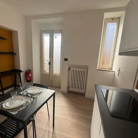 Elegant In The Heart Of Venaria Apartment